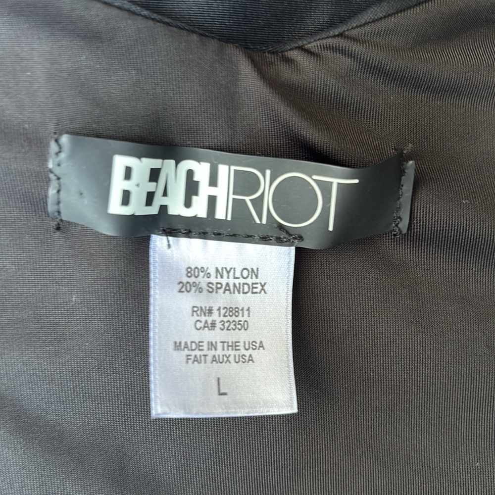 Beach Riot Jen One Piece Size Large - Picture 8 of 8